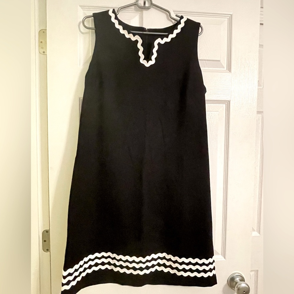 Talbots size 12 sleeveless black dress